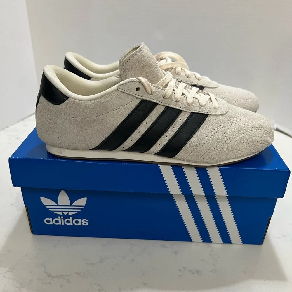 Woman’s adidas original taekwondo lace casual shoes - Picture 7 of 12